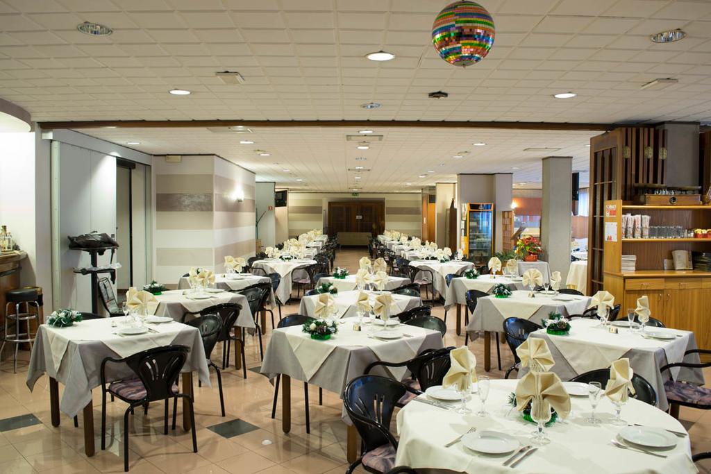 Hotel Faro Montichiari Eksteriør billede